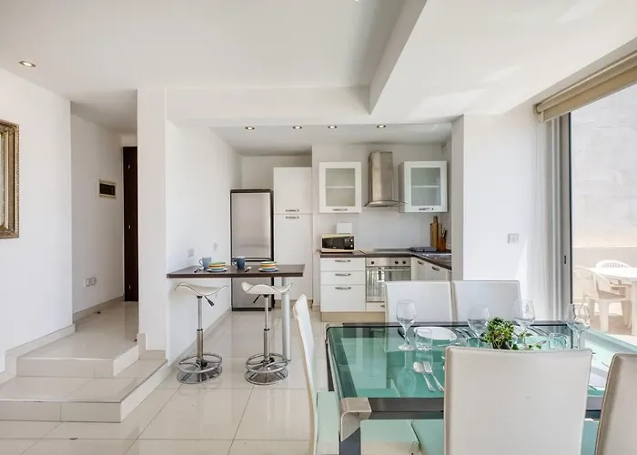 Apartamento Sunny Penthouse Getaway In Gzira Ta Xbiex