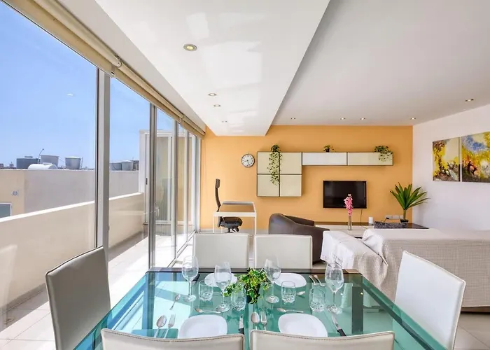 Apartamento Sunny Penthouse Getaway In Gzira